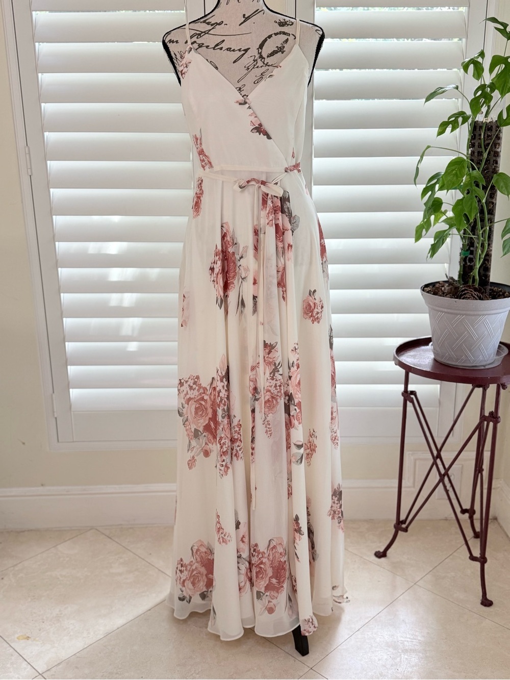 Lulus White Pink Floral Wrap Maxi Dress Size S EUC